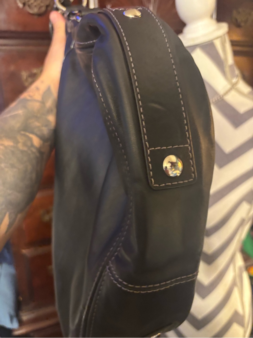 Coach Zoe Vintage Hobo Bag - Black discontinued in 2010 - Picture 5 of 11